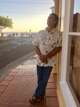 Load image into Gallery viewer, Aloha, Aloha shirt, Men&#39;s shirt, Aloha outfit, Aloha attire, Half sleeve shirts, Men&#39;s clothing, Men&#39;s fashion, Men&#39;s Linen shirt, Men&#39;s sustainable fashion, Men&#39;s clothing, Aloha prints, Aloha shirt design, Hawaii, Maui, Hawaii clothing