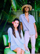 Load image into Gallery viewer, 100% Linen Unisex MOA Aloha Shirt,Aloha, Aloha shirt, Men&#39;s shirt, Aloha outfit, Aloha attire, Half sleeve shirts, Men&#39;s clothing, Men&#39;s fashion, Men&#39;s Linen shirt, Men&#39;s sustainable fashion, Men&#39;s clothing, Aloha prints, Aloha shirt design, Hawaii, Maui, Hawaii clothing